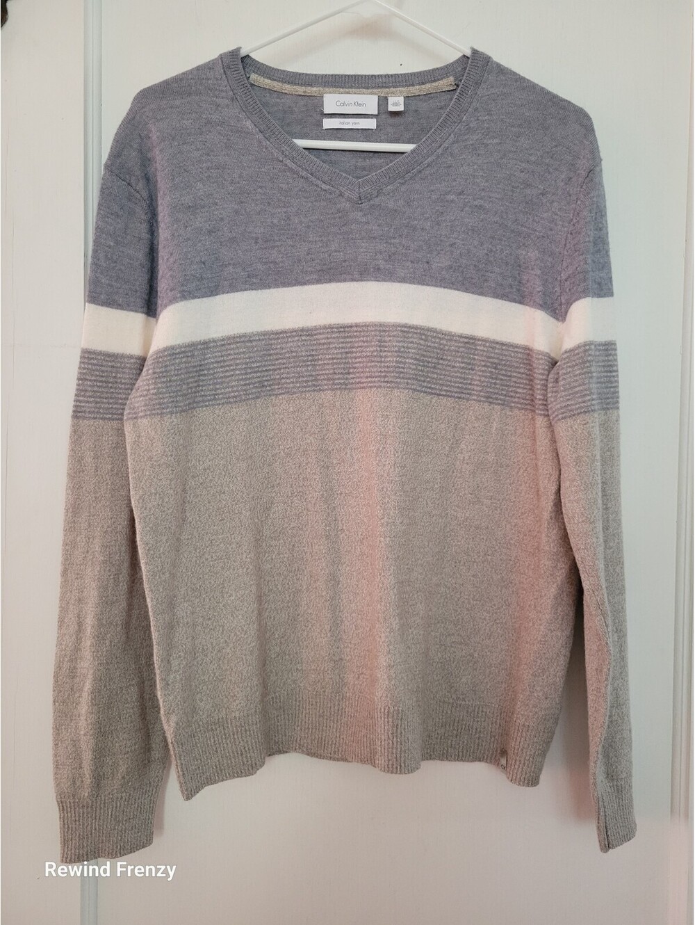 Calvin Klein Merino Wool Sweater Men’s Large Gray V Neck Raglan Italian Yarn